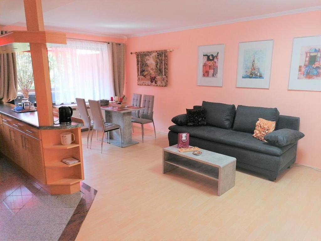 Top Ferienwohnung Mit Tiefgaragenstellplatz, Auch Fuer Laengere Aufenthalte Sasbachwalden Luaran gambar